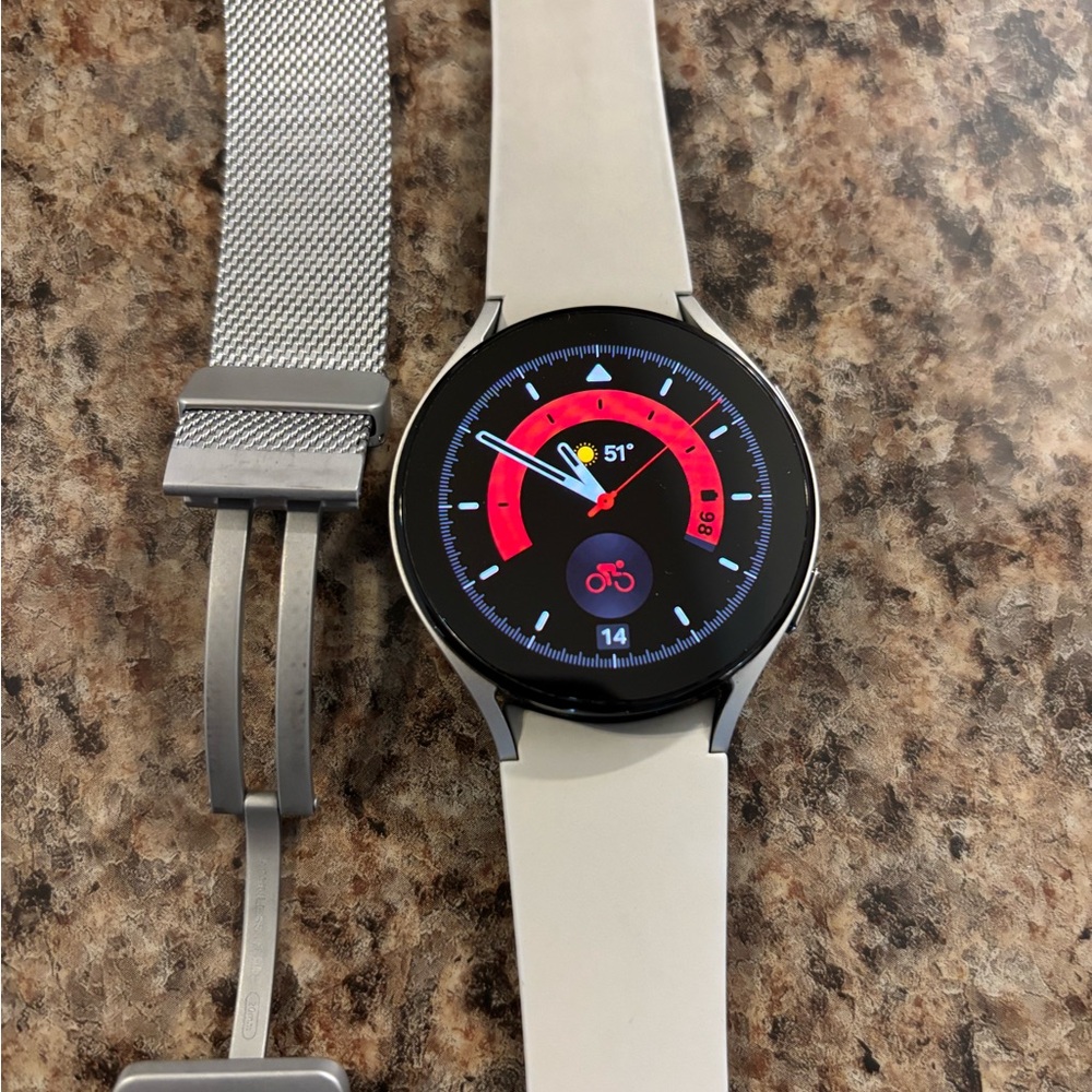 Samsung Galaxy Watch5 with Black and Silver Accents - Picture 3 of 4